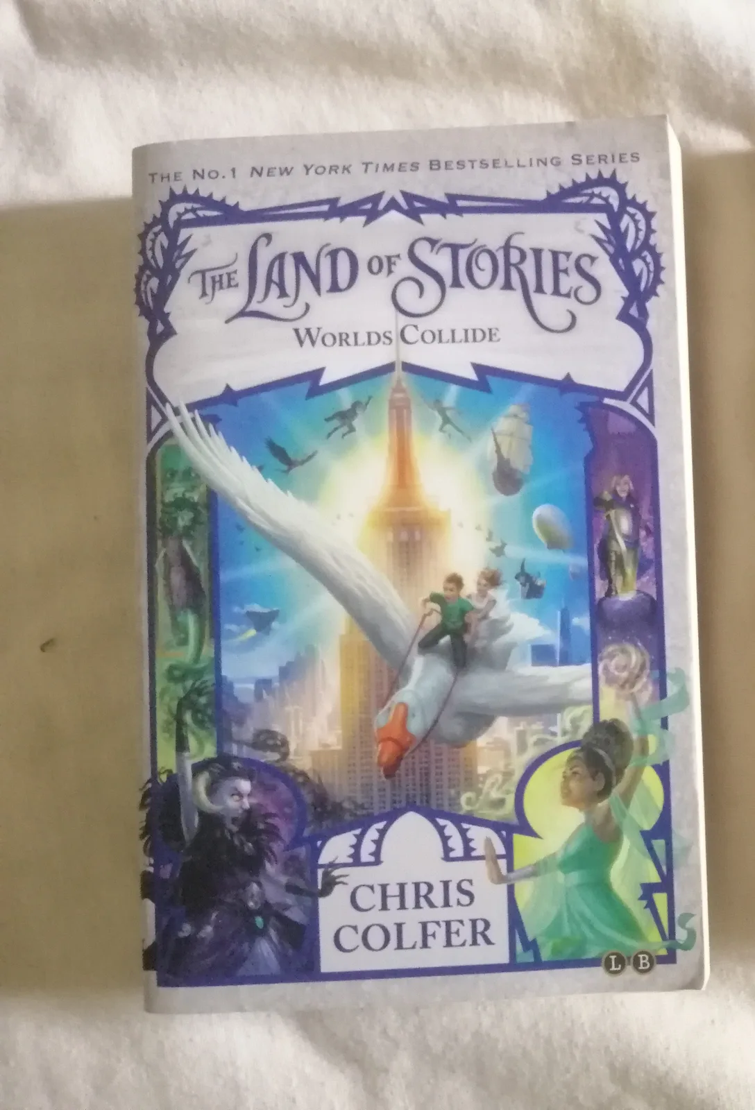 The Land of Stories: Worls Collide