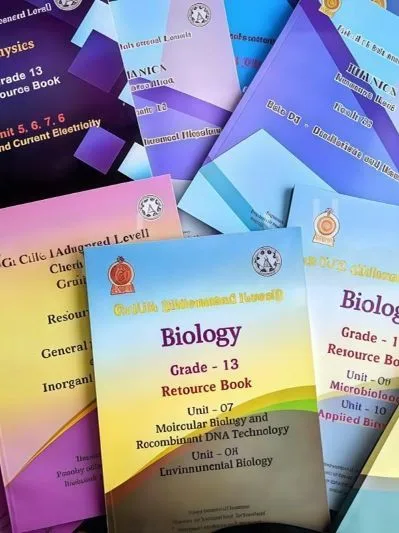A/L Science English Medium Resource Books & Practical Guides (New Syllabus): Biology, Chemistry, Physics