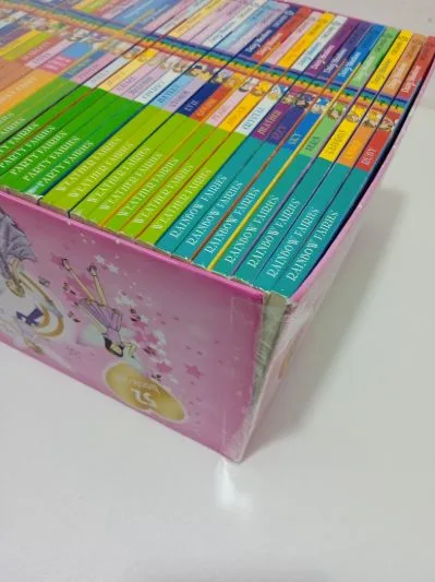 A Year of Rainbow Magic Boxed Collection - 52 Books [Paperback] [Jan 01, 2016] Daisy Meadows